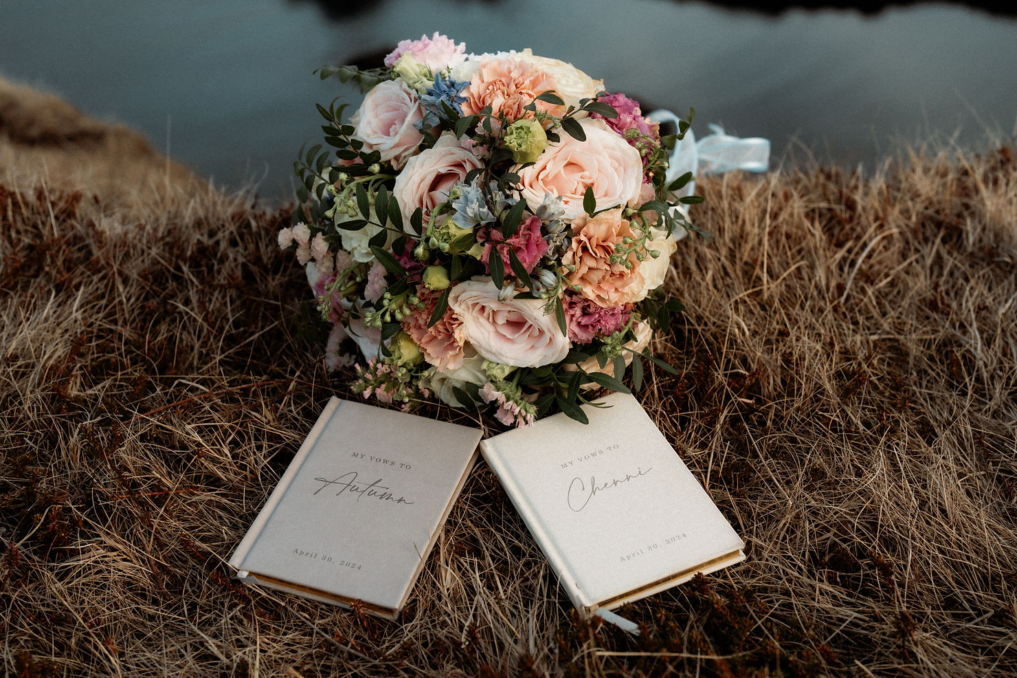 Iceland elopement bouquet and vows