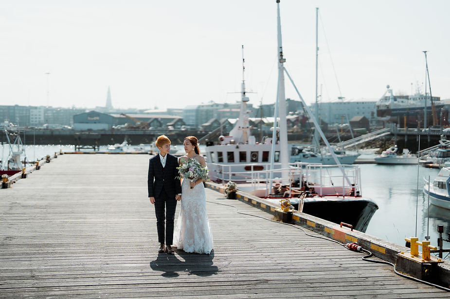 INTIMATE WEDDING IN DOWNTOWN REYKJAVIK