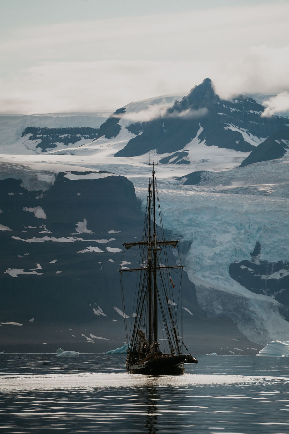 SAILBOAT ADVENTURE in EAST GREENLAND