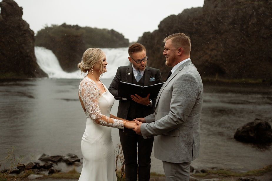 Bride and groom get married during their iceland elopement adventure.