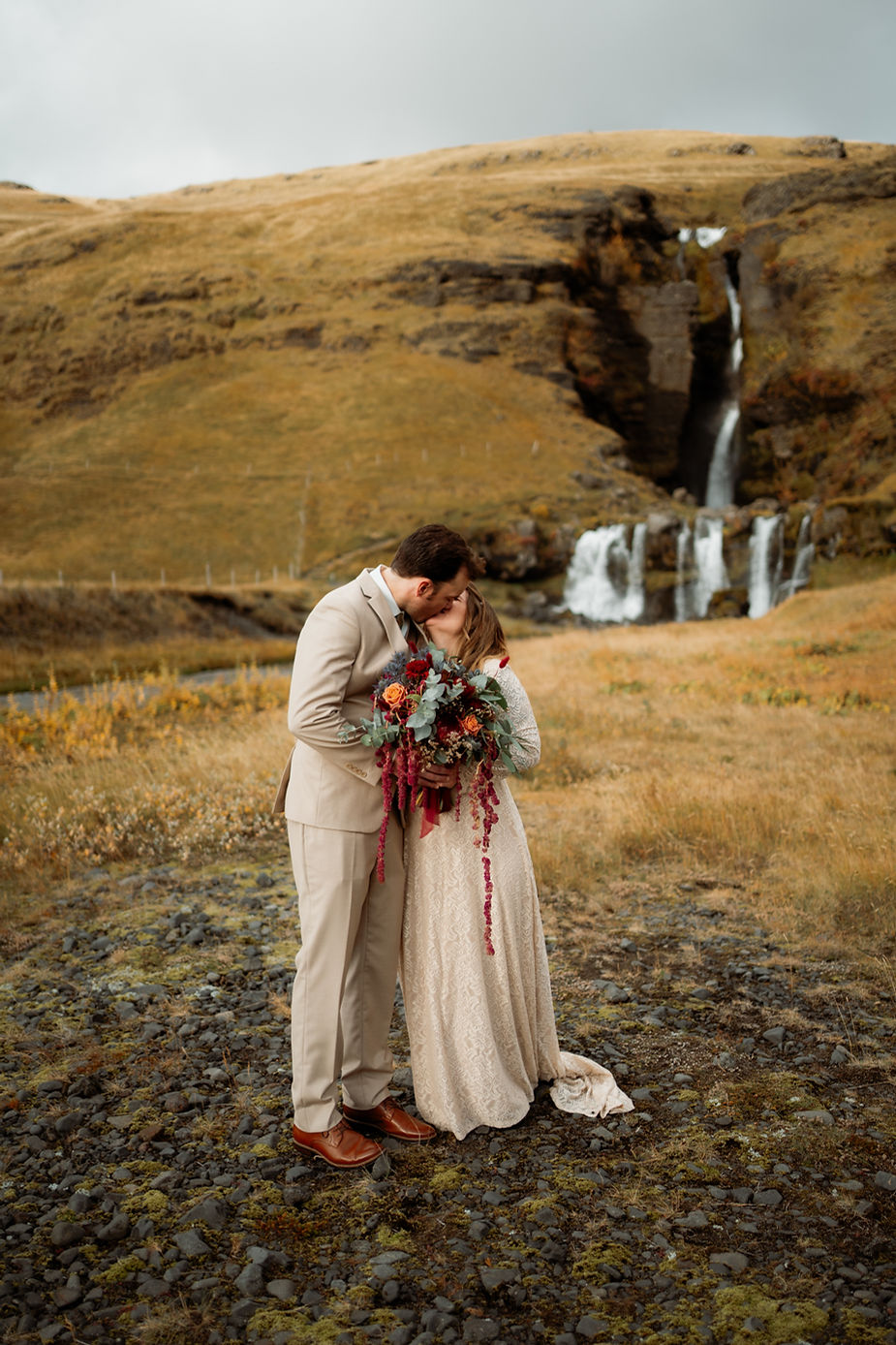 Unconventional Love: Geologists Tie the Knot Surrounded by Iceland's Volcanic Beauty
